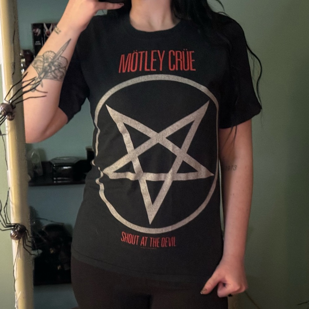 (3 for $30) Mötley Crüe Black Graphic Tee